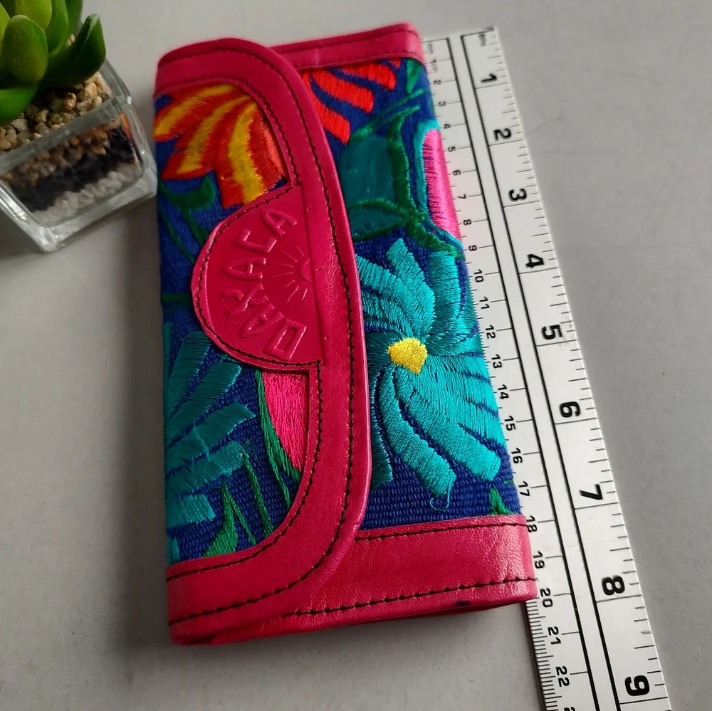 Wallet Leather Embroidery Hand Made By Oaxaca Mexico Color Fiusha  New Artisanal